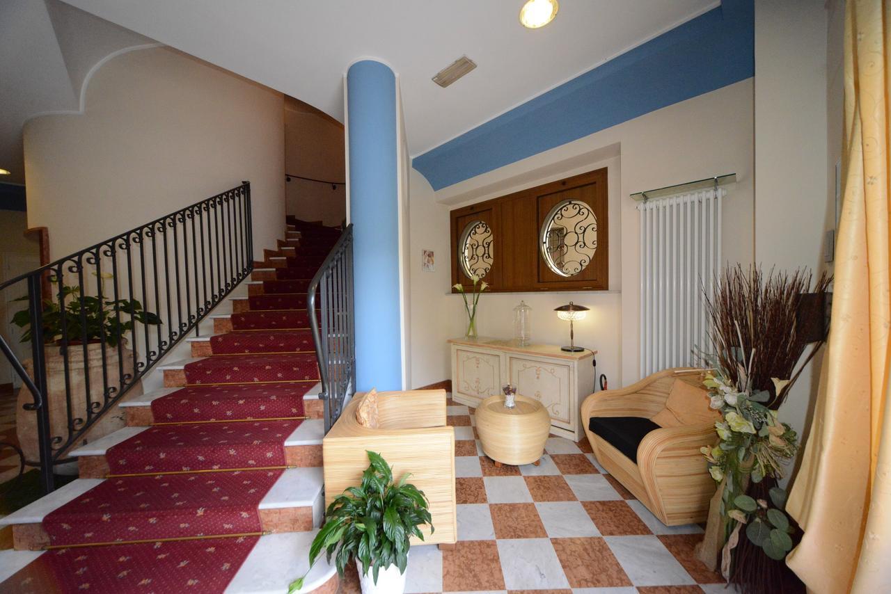 Hotel Residence Sant'Anna Bedonia Exterior photo